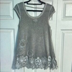 Elegant Gray Lace Trim Tank Top